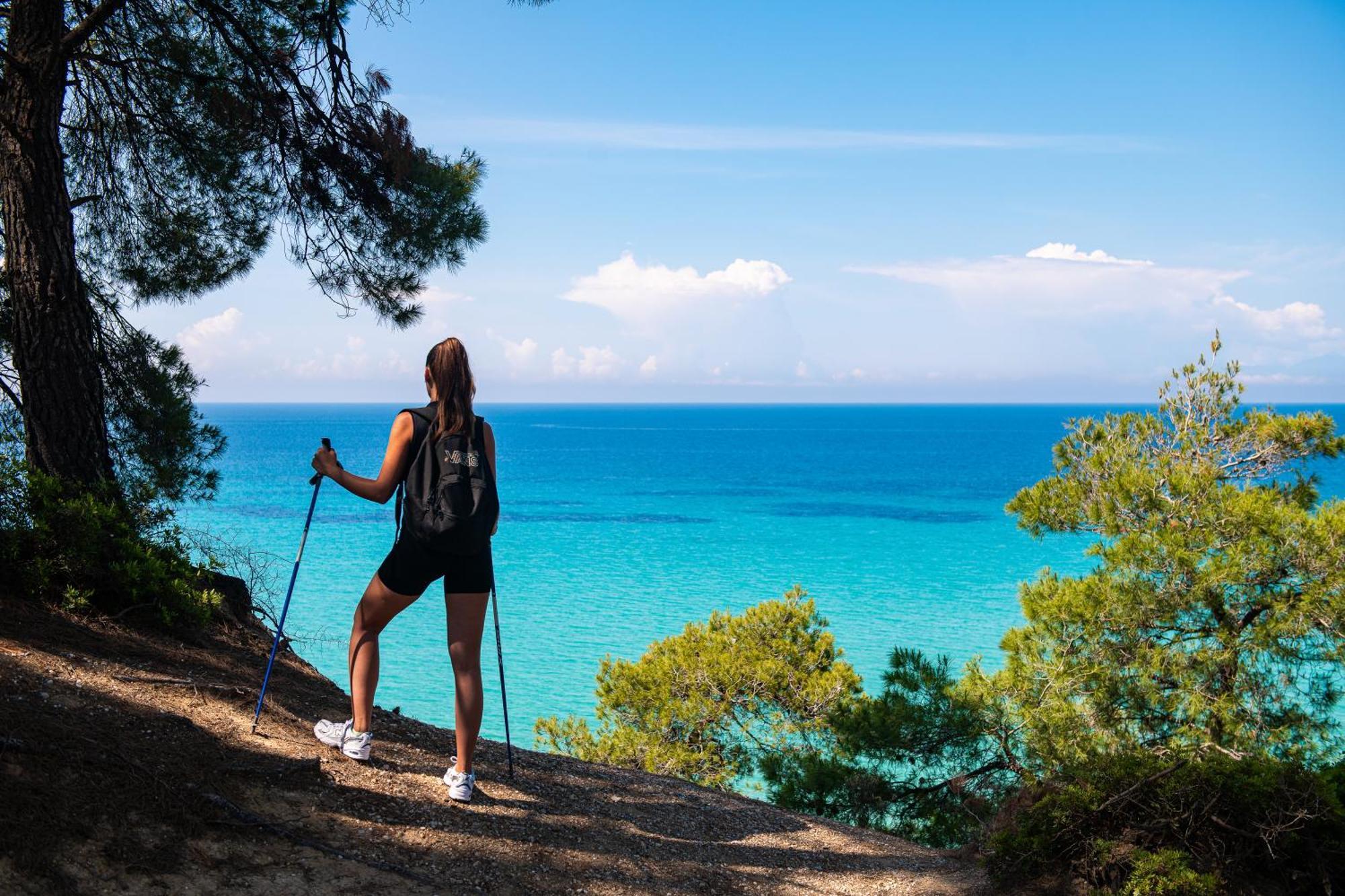 Simantro Resort Sani  Exteriér fotografie Hiking in Crete